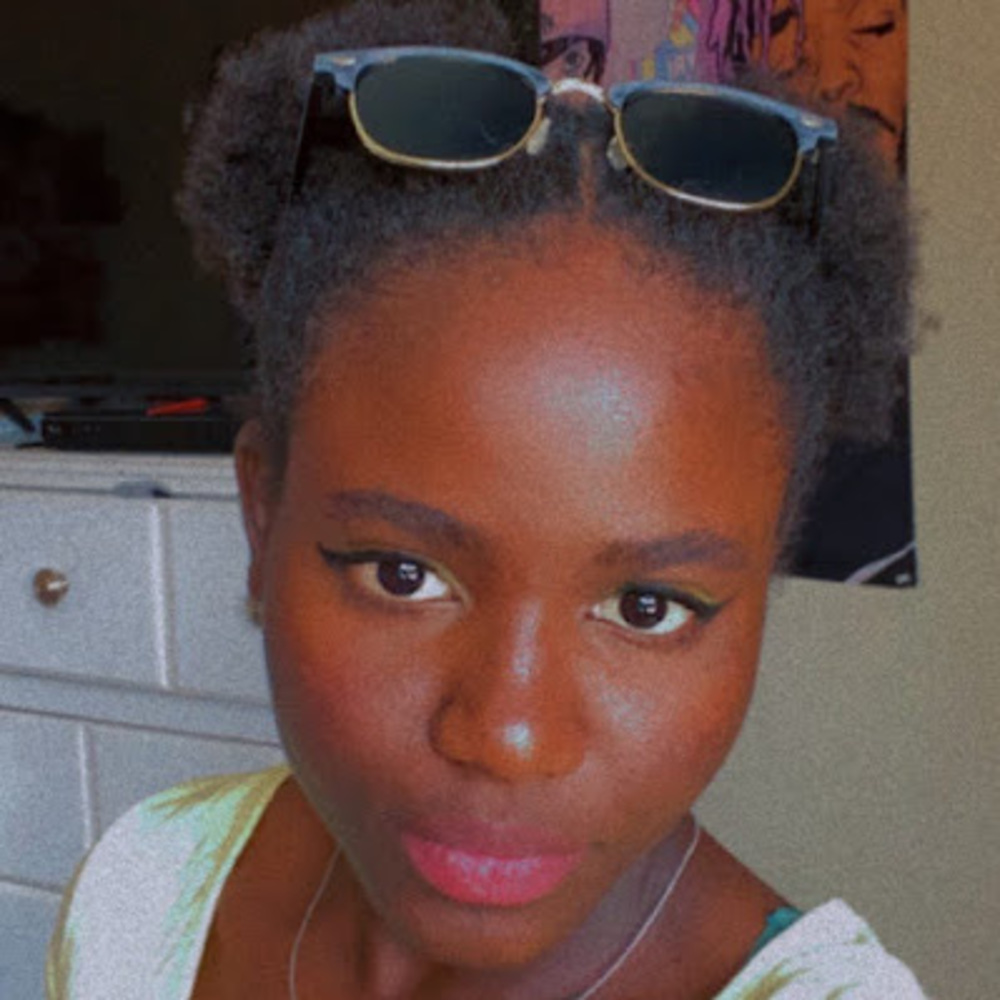 Meet your Posher, Daniela